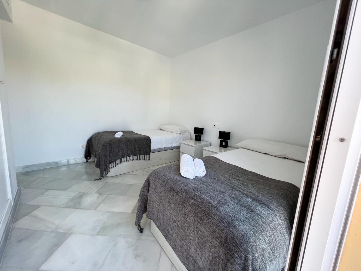 Luxury Three Bedroom Apartment At Estepona Exterior foto